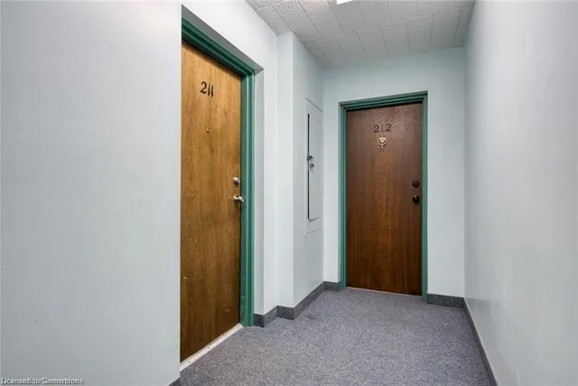 Additional image 4 of 71 Vanier Dr Unit 211