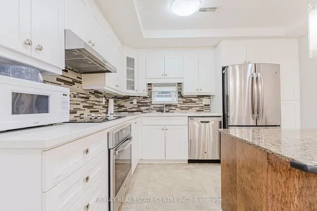 Additional image 16 of 255 Maitland St Unit 3D