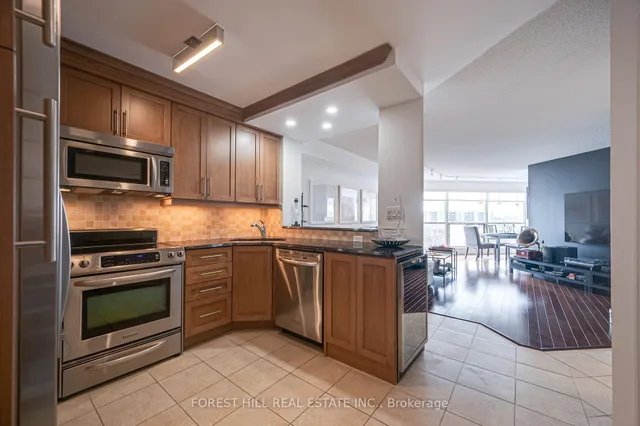 Additional image 10 of 2267 Lakeshore Blvd Unit 707