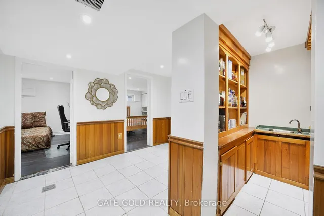 Additional image 32 of 40 Tealham Dr