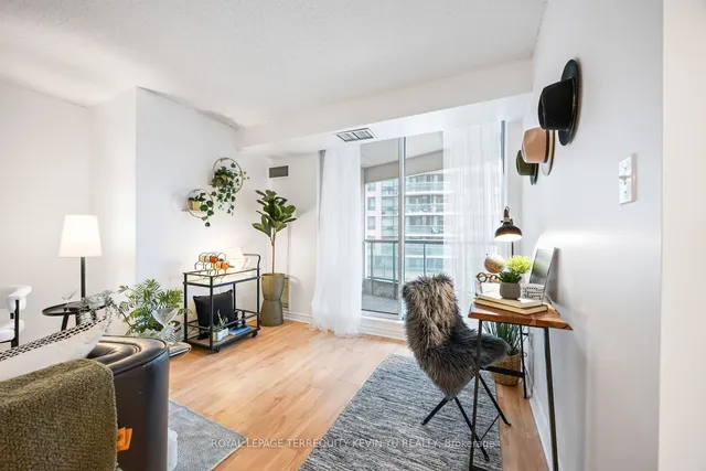 Additional image 10 of 7 Lorraine Dr Unit 609