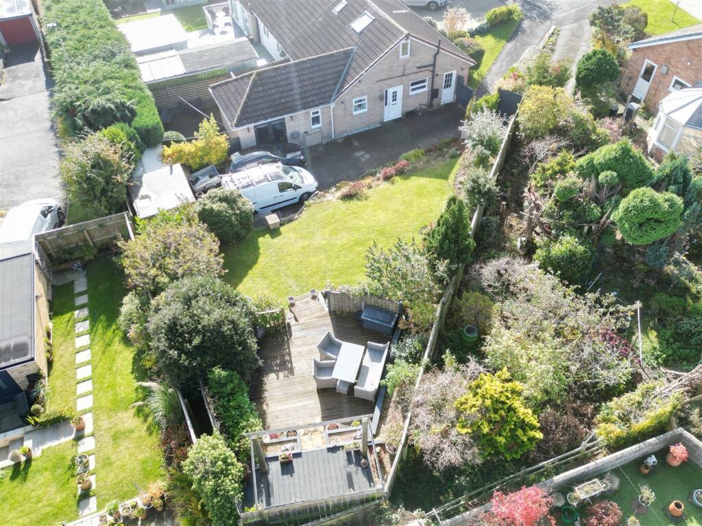 Additional image 39 of Ronaldshay Close, Richmond