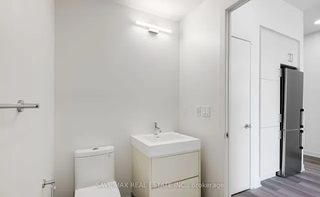 Additional image 15 of 9 Tecumseth St Unit PH 11