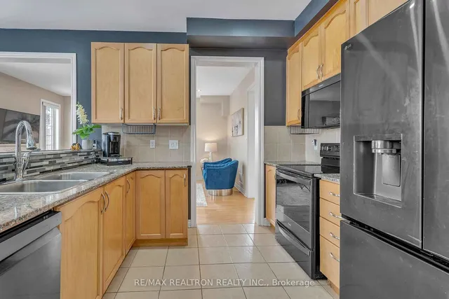 Additional image 22 of 12 Edgevalley Crt