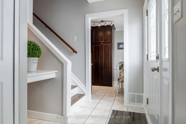 Additional image 10 of 1 Geraldine Crt