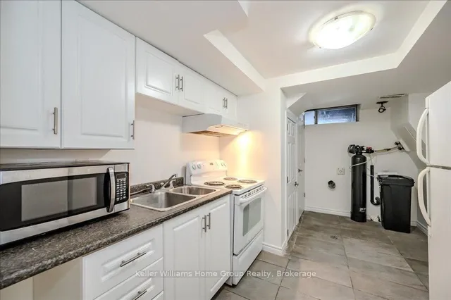 Additional image 31 of 29 Obermeyer Dr