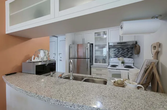 Additional image 13 of 7 Bishop Ave Unit 1203