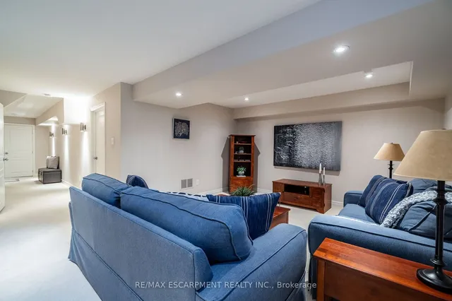 Additional image 34 of 1491 Plains Rd Unit 6