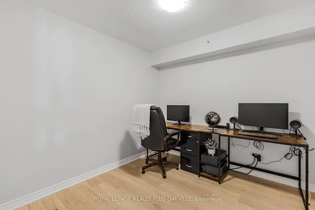 Additional image 20 of 4015 Kilmer Dr Unit 405