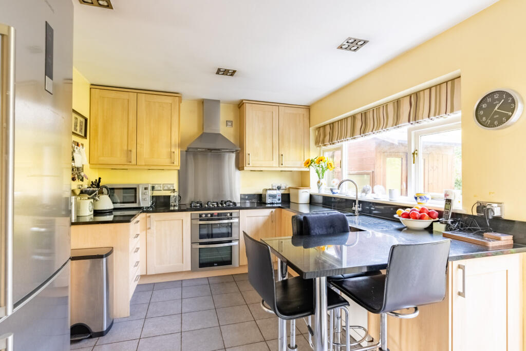 Additional image 4 of Vanda Crescent, St. Albans, Hertfordshire, AL1