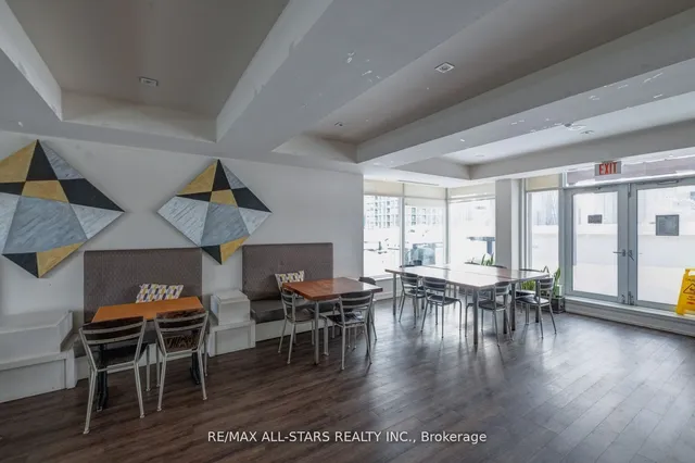 Additional image 20 of 230 King St Unit 621