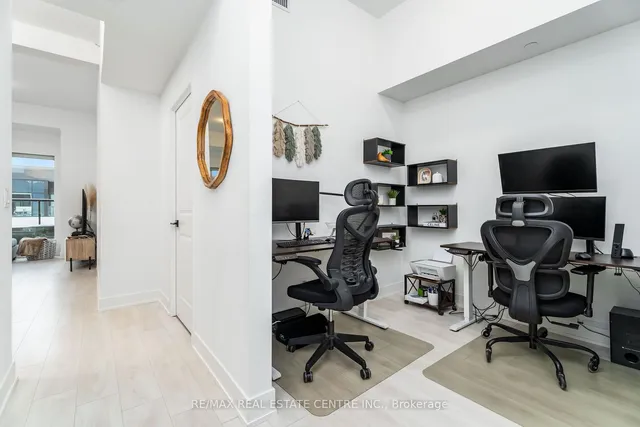 Additional image 7 of 2481 Taunton Rd Unit 461