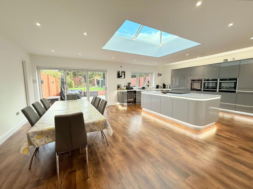 Additional image 3 of Kineton Green Road, Solihull