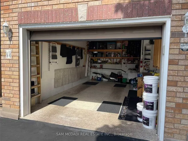 Additional image 26 of 5599 Brenchley Ave