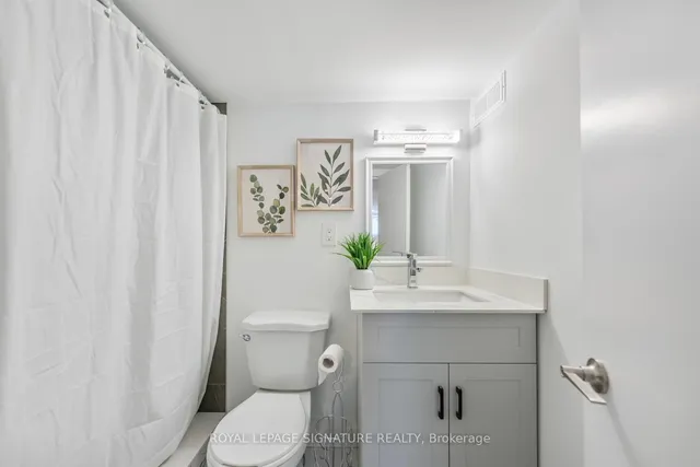 Additional image 31 of 94 Huntington Ave