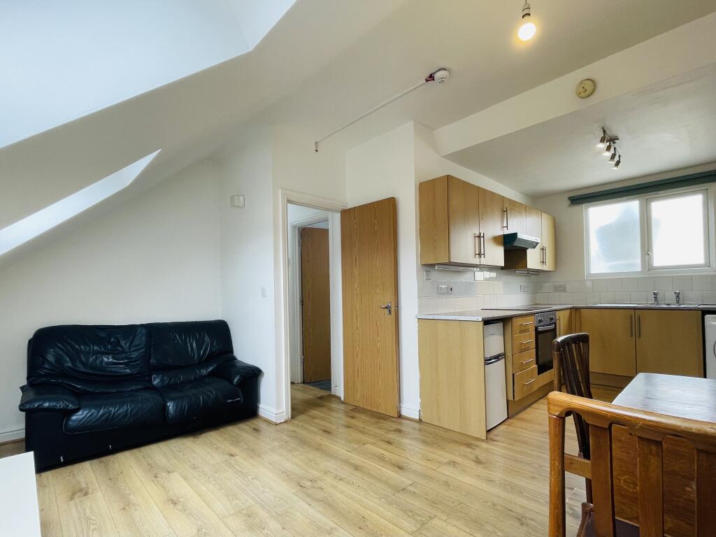 Additional image 7 of a Alberton Road, Bristol,