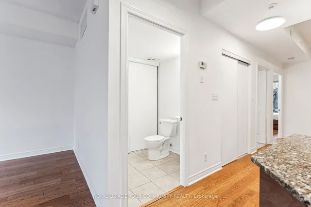 Additional image 32 of 207 Wellesley St Unit 103