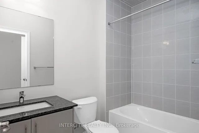 Additional image 30 of 66 Claremont Dr