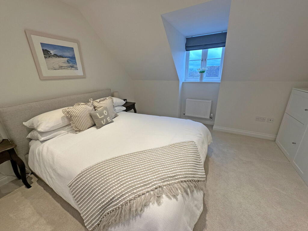 Additional image 4 of Innisfree Close, Wythall, B47 6EW