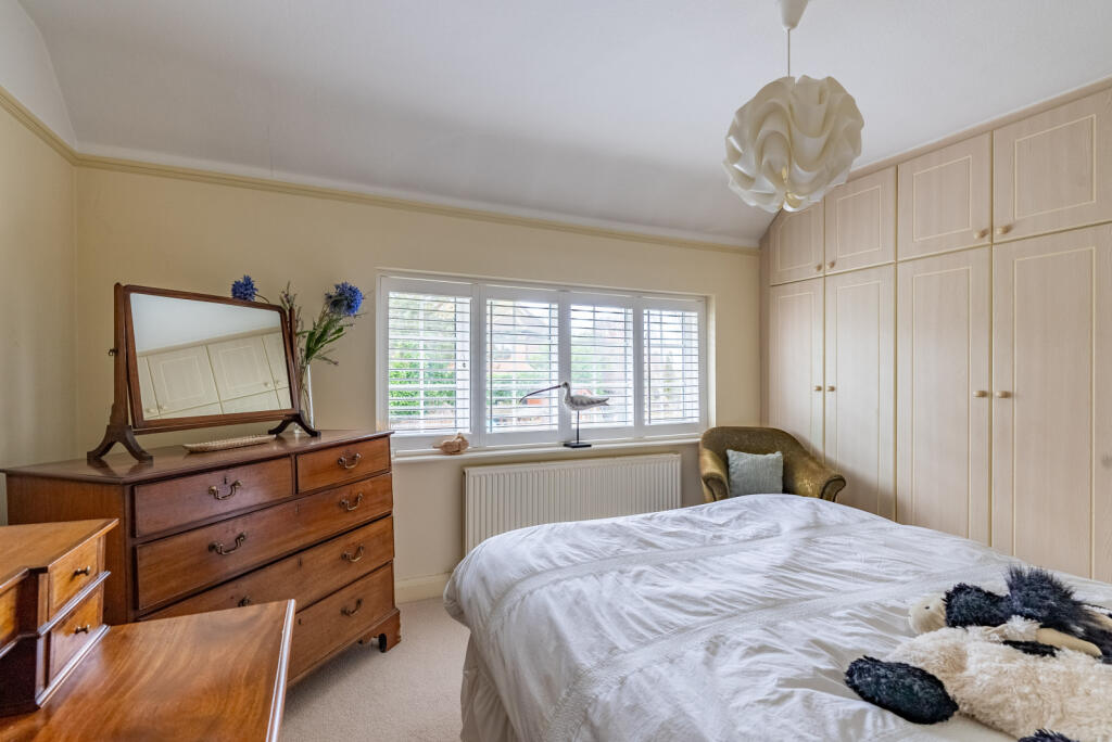 Additional image 12 of Carisbrooke Road, Harpenden, Hertfordshire, AL5