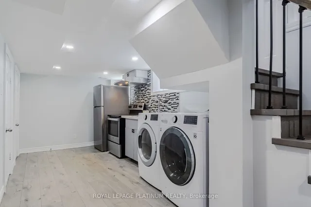 Additional image 24 of 44 Troy St