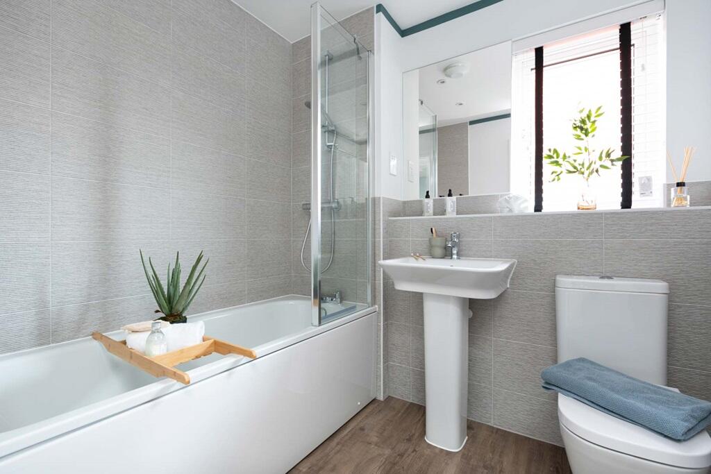 Additional image 12 of Bullens Green Lane,
Colney Heath,
AL4 0QR