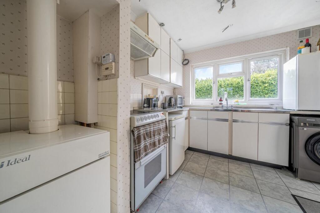 Additional image 14 of Wimborne Avenue, Chislehurst