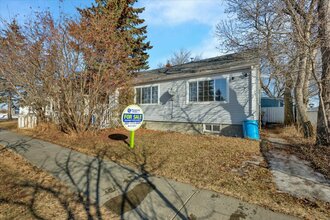 Additional image 4 of 5032 - 50 Ave