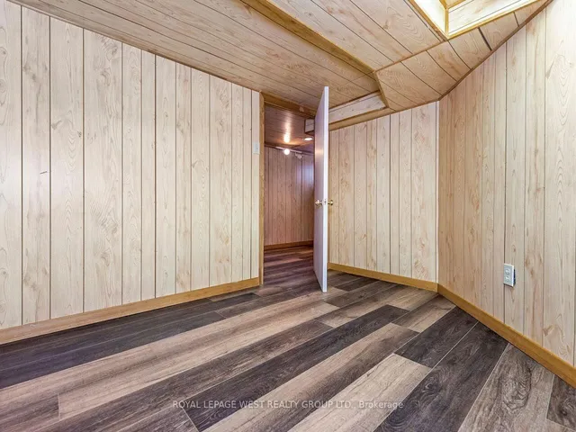 Additional image 40 of 42 Tilden Cres