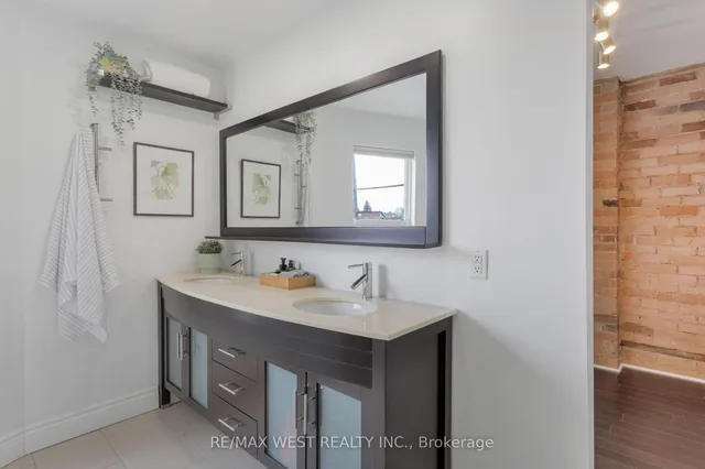 Additional image 29 of 303 Crawford St