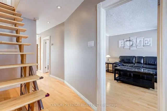 Additional image 3 of 527 Sammon Ave