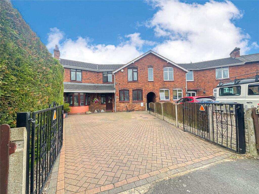 Bright Crescent, Tamworth, Staffordshire, B77