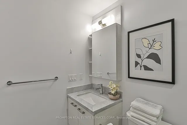 Additional image 24 of 2221 YONGE St Unit 2203