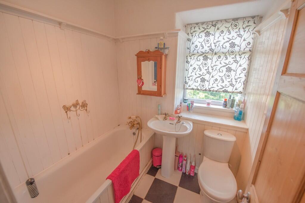 Additional image 11 of 13 Lane Ends, Cowling BD22 0JY