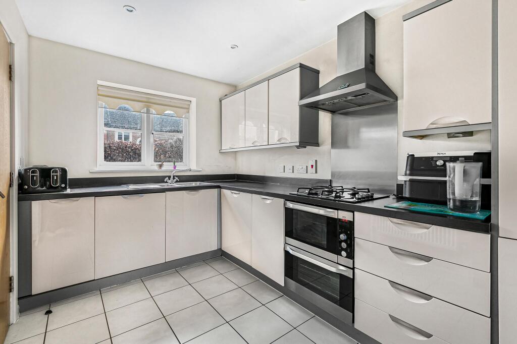 Additional image 12 of Frederick Place, St Albans, AL2