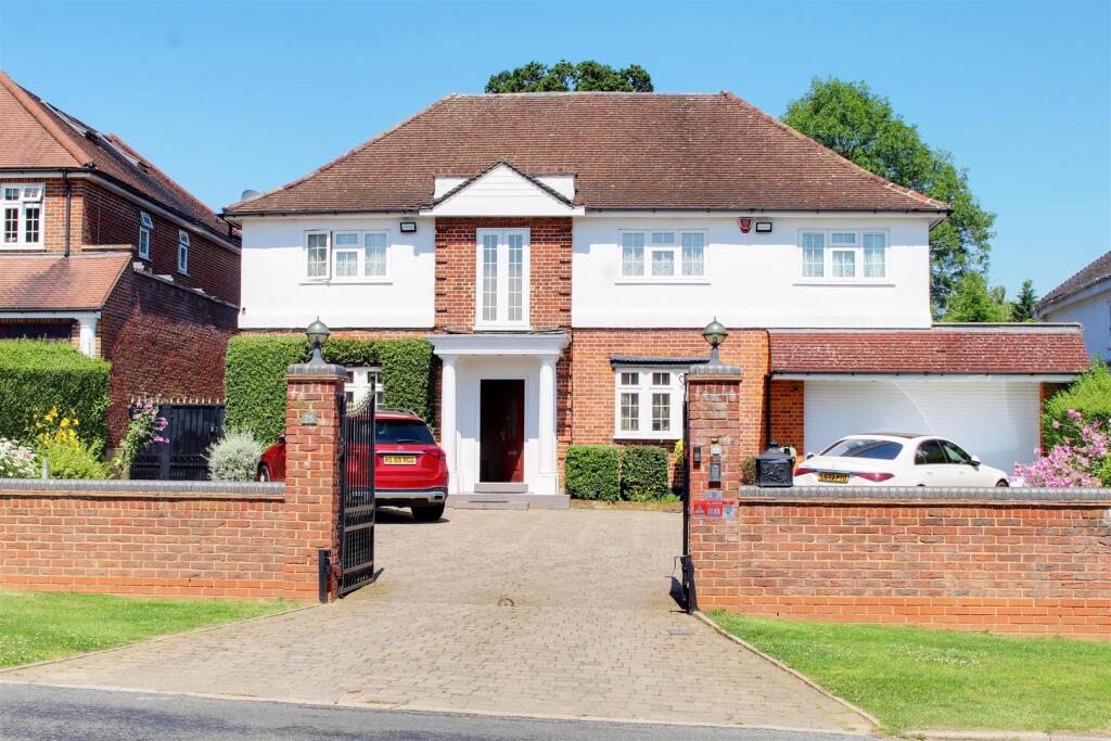 Additional image 18 of Mymms Drive, Brookmans Park, Hatfield