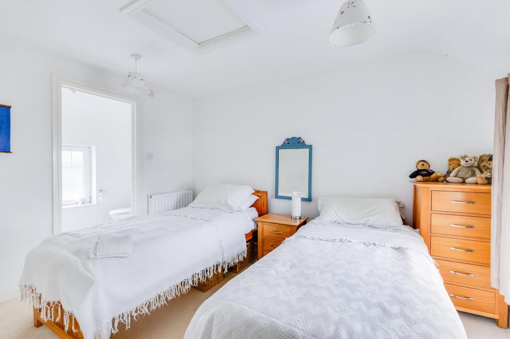 Additional image 20 of Hill Rise, Britway Road, Dinas Powys, The Vale Of Glamorgan CF64 4AF