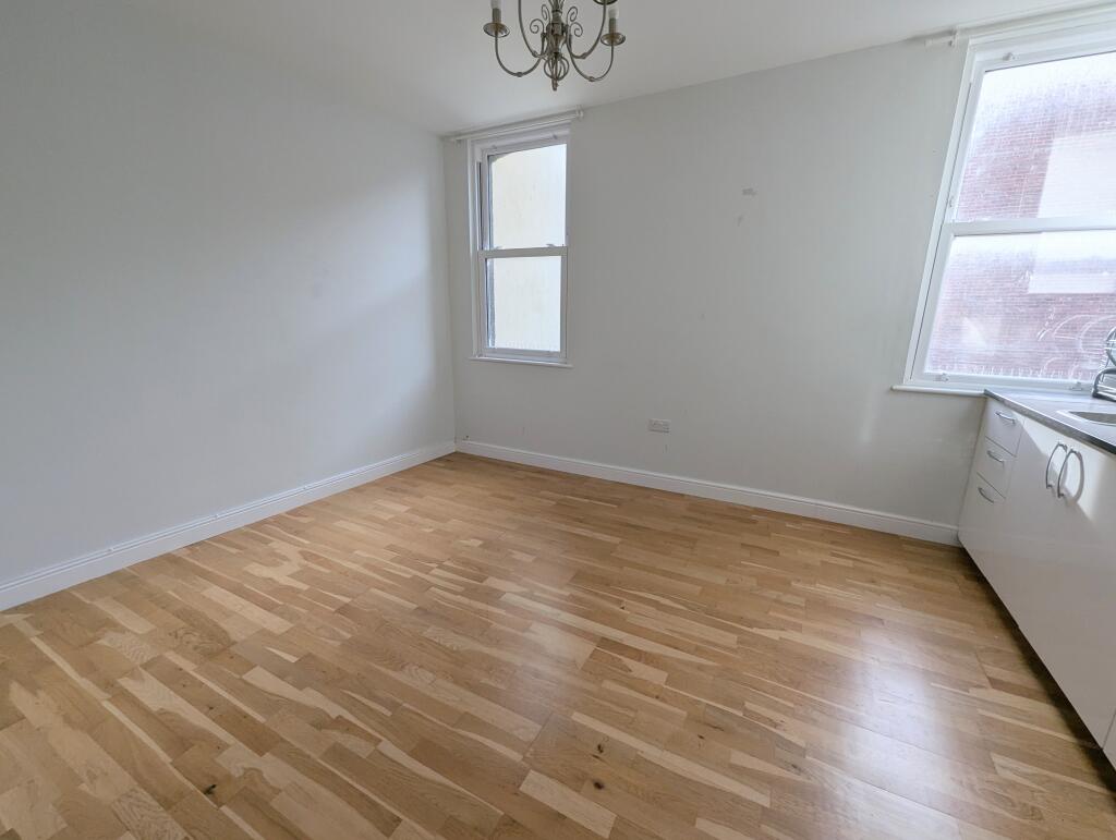 Additional image 4 of Flat 3, 79 East Street, Bedminster, Bristol, Bristol BS3 4EX