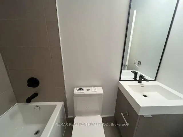 Additional image 23 of 250 Lawrence Ave Unit 701