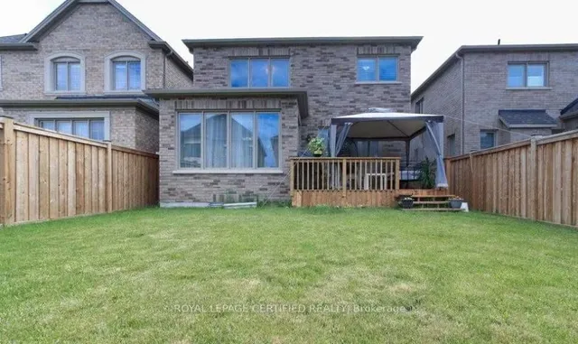 Additional image 38 of 3 Lower Thames Dr