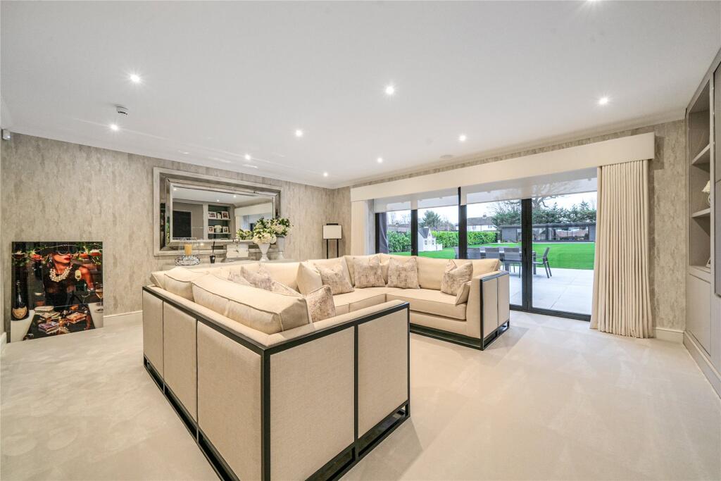 Additional image 6 of Meadow Way, Farnborough Park