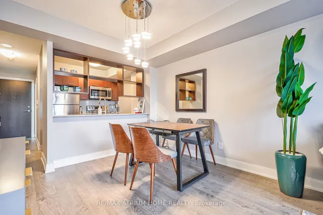 Additional image 16 of 135 Village Green Sq Unit 3422