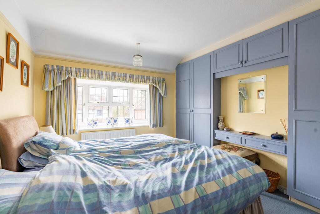 Additional image 13 of Carisbrooke Road, Harpenden, Hertfordshire, AL5