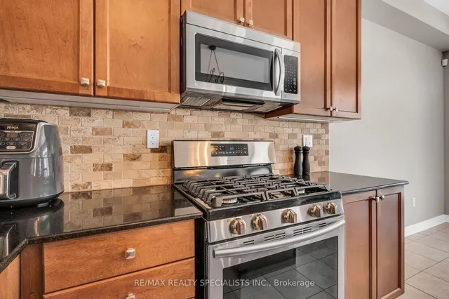 Additional image 19 of 142 Lloyd Sanderson Dr