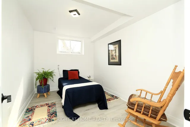 Additional image 27 of 35 Woodward Ave