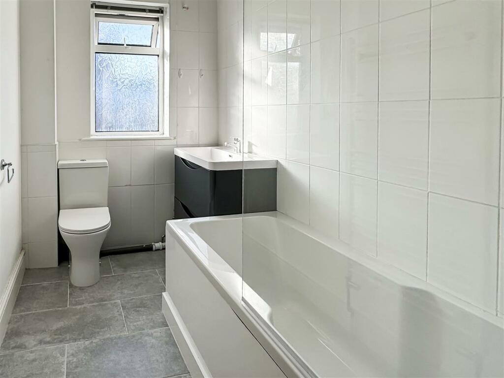 Additional image 4 of St. Floras Road, Littlehampton
