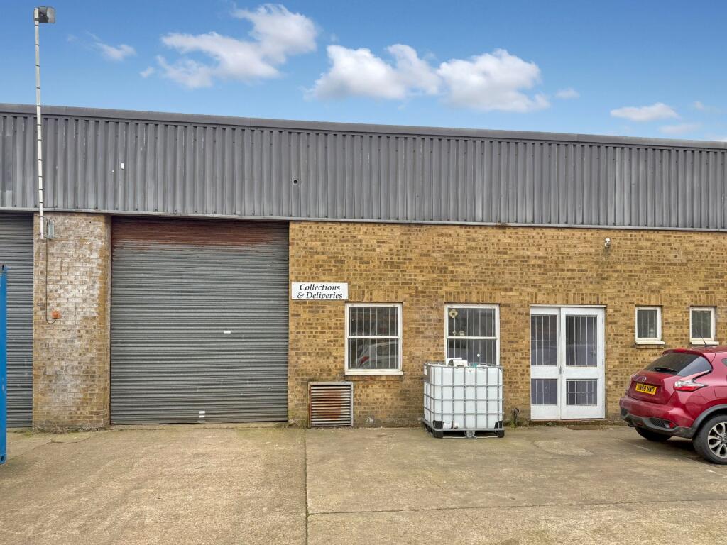 Additional image 5 of Unit P4 Riverside Industrial Estate, Bridge Road, Littlehampton, West Sussex, BN17