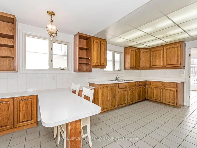 Additional image 19 of 42 Tilden Cres