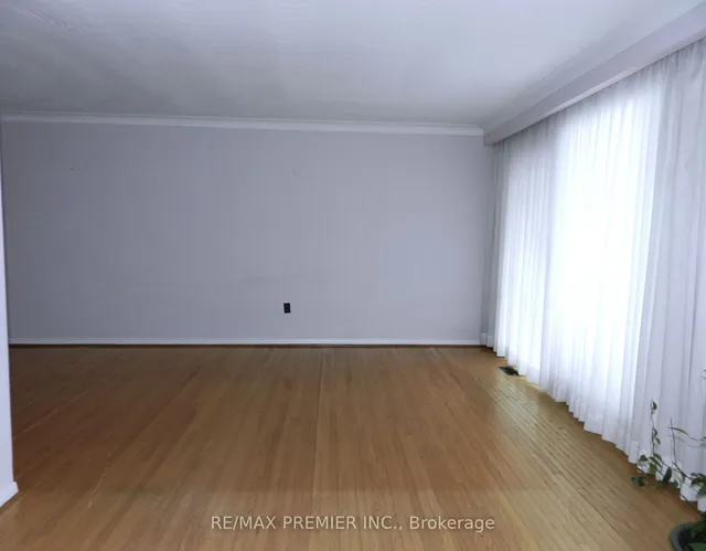 Additional image 4 of 5 Stong Crt