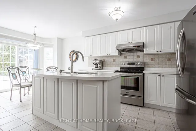 Additional image 12 of 34 Penbridge Circ